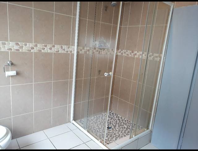 1 bed property to rent in WINCHESTER HILLS